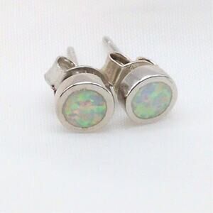 Sterling Silver 925 Lab Created Opal Inlay Round Stud Earrings 5.6mm 1.29g